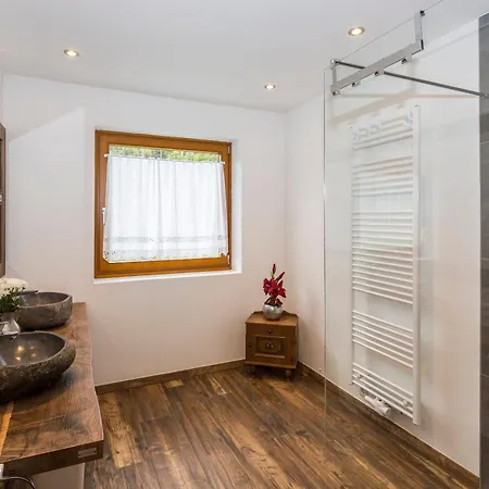 בית נופש Hoellbacher By We Rent באד גסטיין