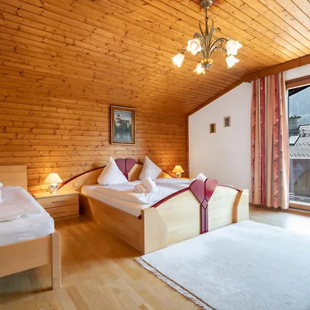 Hoellbacher By We Rent *